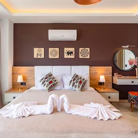 Tashan Villa *