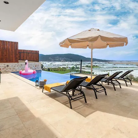 Tashan Villa *